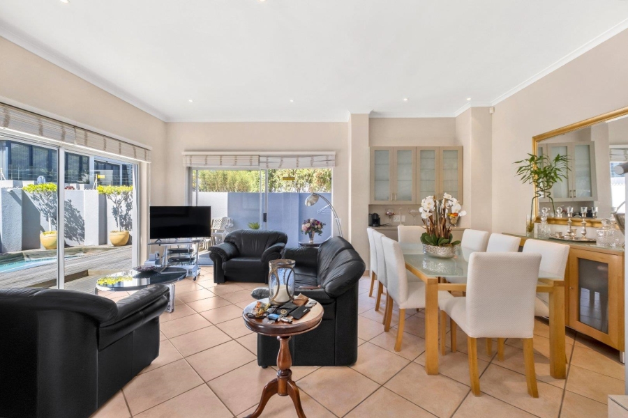 4 Bedroom Property for Sale in Bantry Bay Western Cape